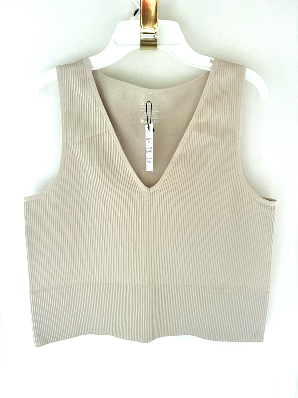 NEW J.o&co Zoey ribbed v-neck tank
